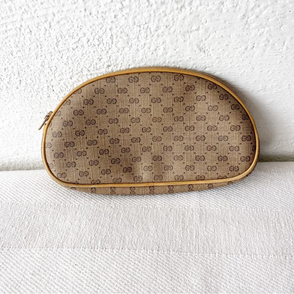 GUCCI Vintage Small Cosmetic Case Authentic GG - Picture 2 of 8